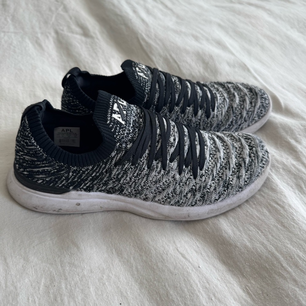 APL TechLoom Wave - Black/White